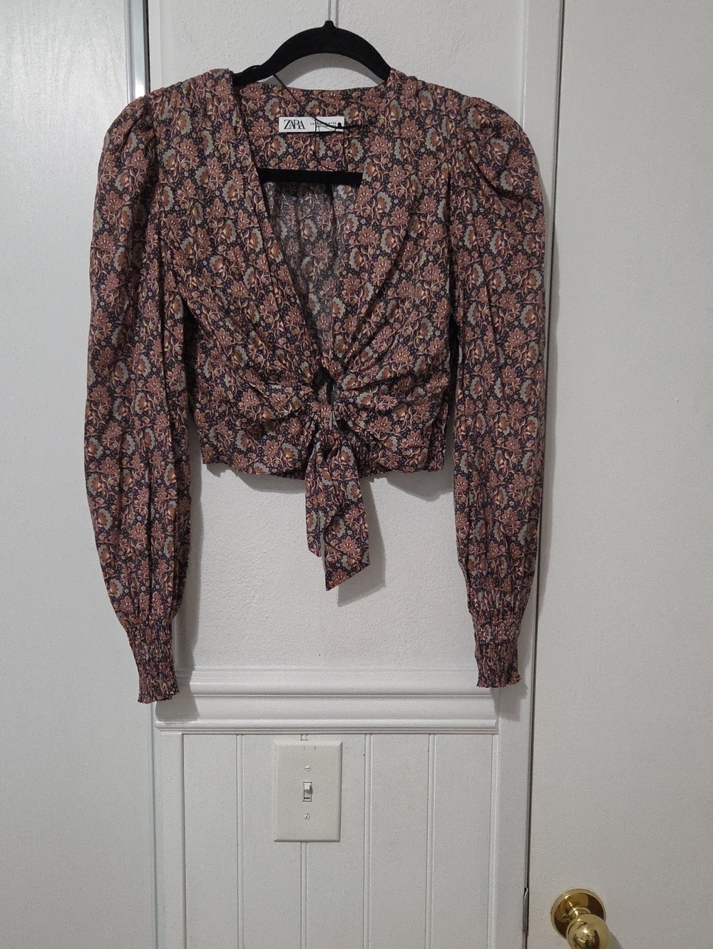 Zara Pink-Mauve Floral Tie-Front Puff Sleeve Crop Top